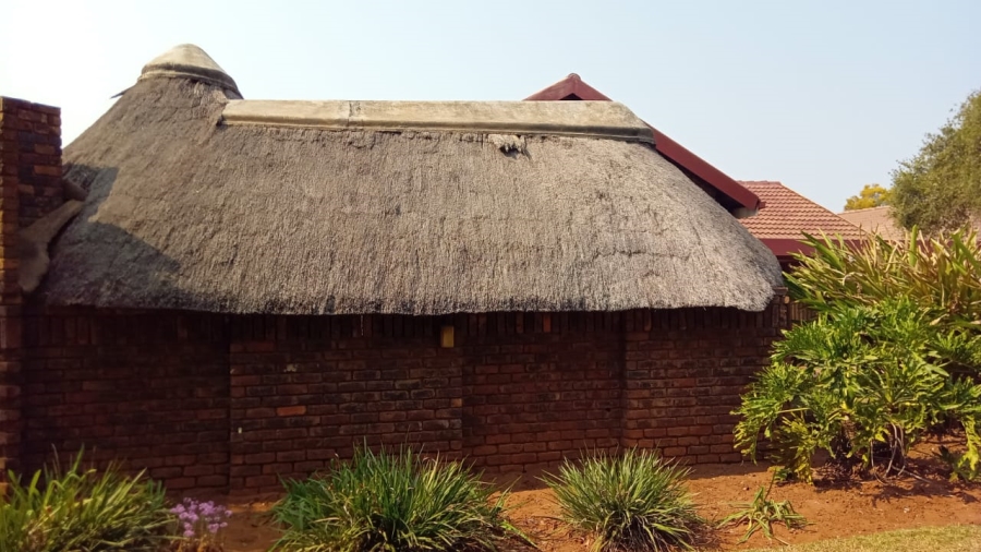 To Let 4 Bedroom Property for Rent in Dorandia Gauteng