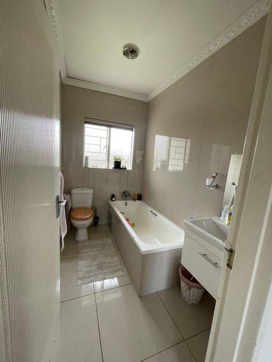 To Let 3 Bedroom Property for Rent in Brentwood Park Gauteng