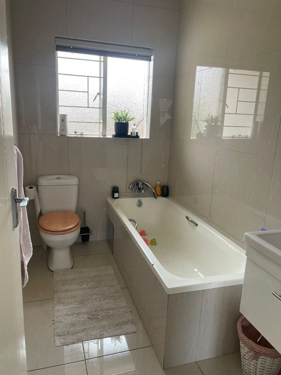 To Let 3 Bedroom Property for Rent in Brentwood Park Gauteng