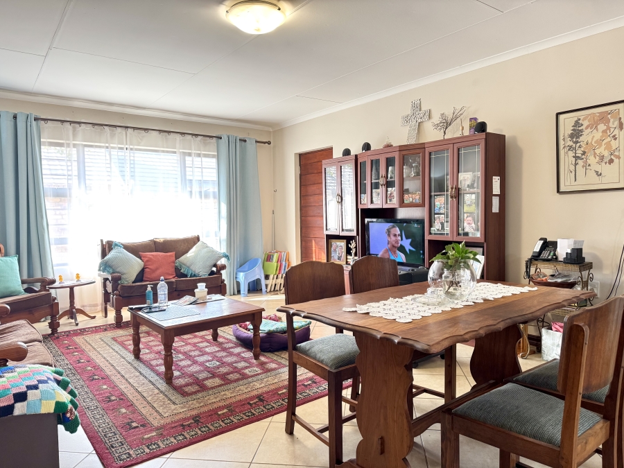 2 Bedroom Property for Sale in Olympus AH Gauteng