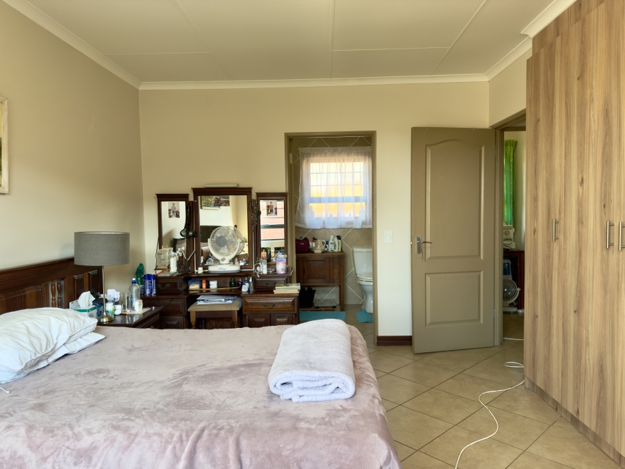 2 Bedroom Property for Sale in Olympus AH Gauteng