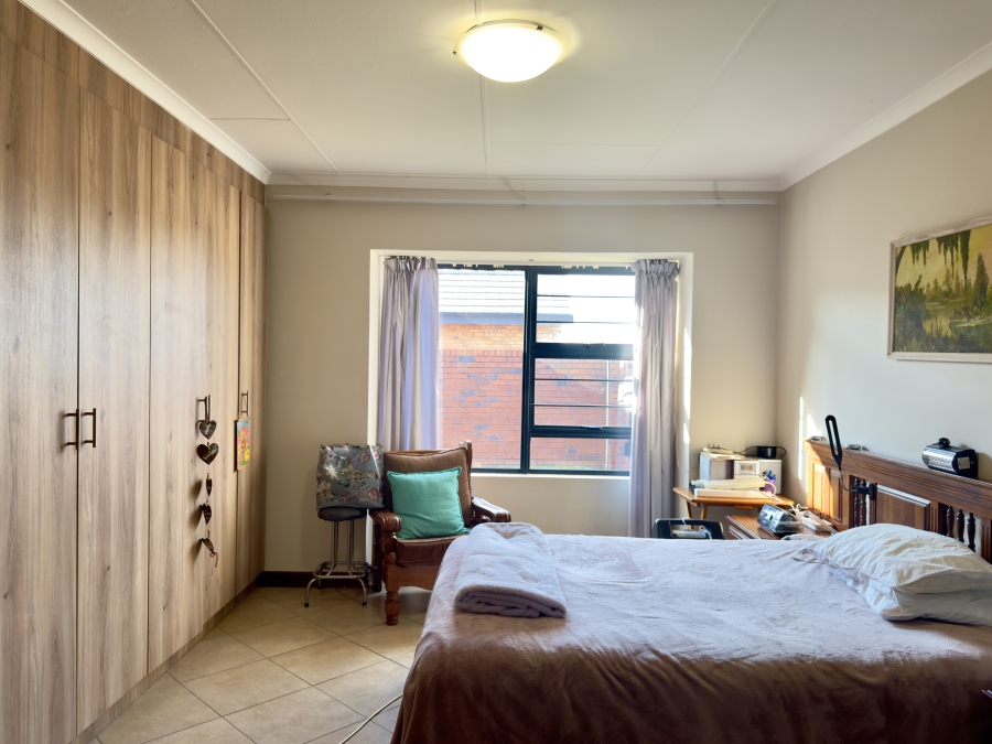 2 Bedroom Property for Sale in Olympus AH Gauteng