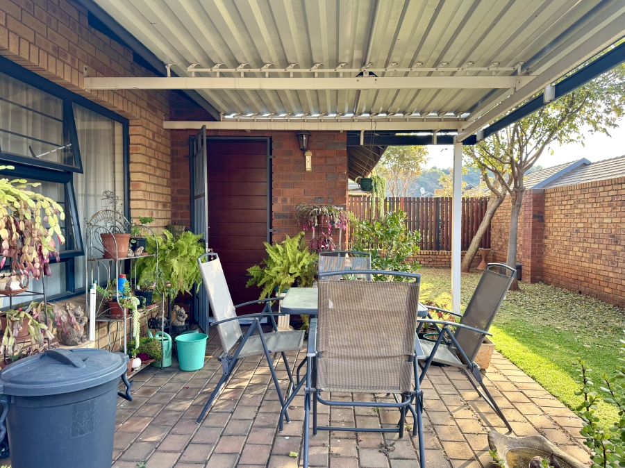 2 Bedroom Property for Sale in Olympus AH Gauteng