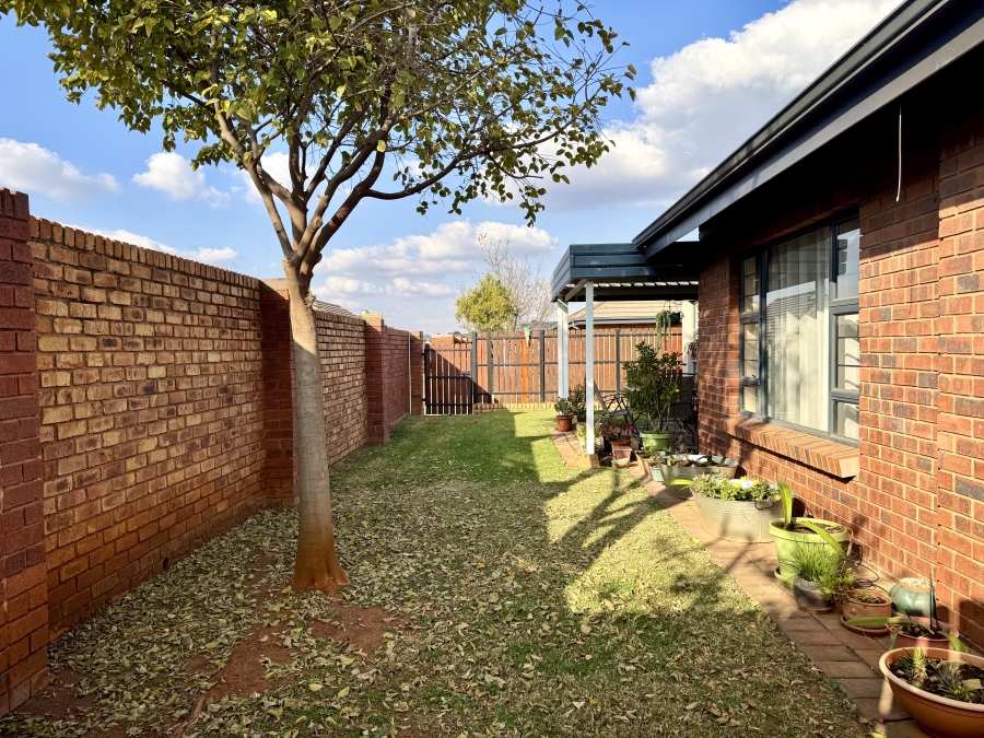 2 Bedroom Property for Sale in Olympus AH Gauteng