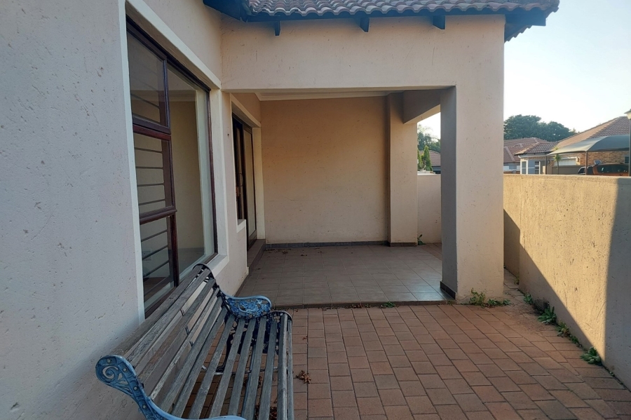 To Let 3 Bedroom Property for Rent in Witfield Gauteng