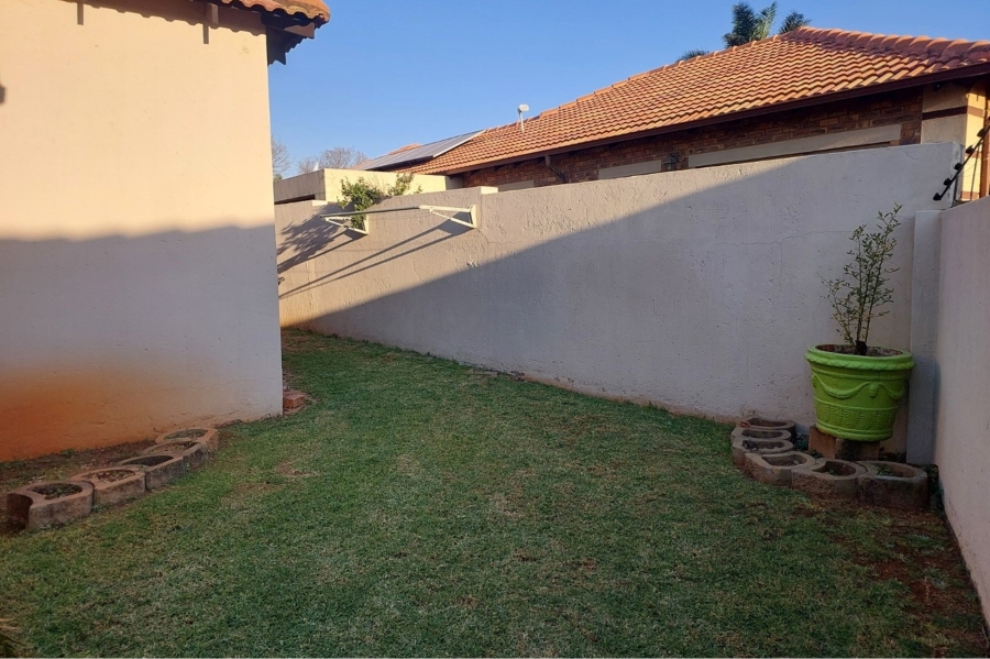 To Let 3 Bedroom Property for Rent in Witfield Gauteng