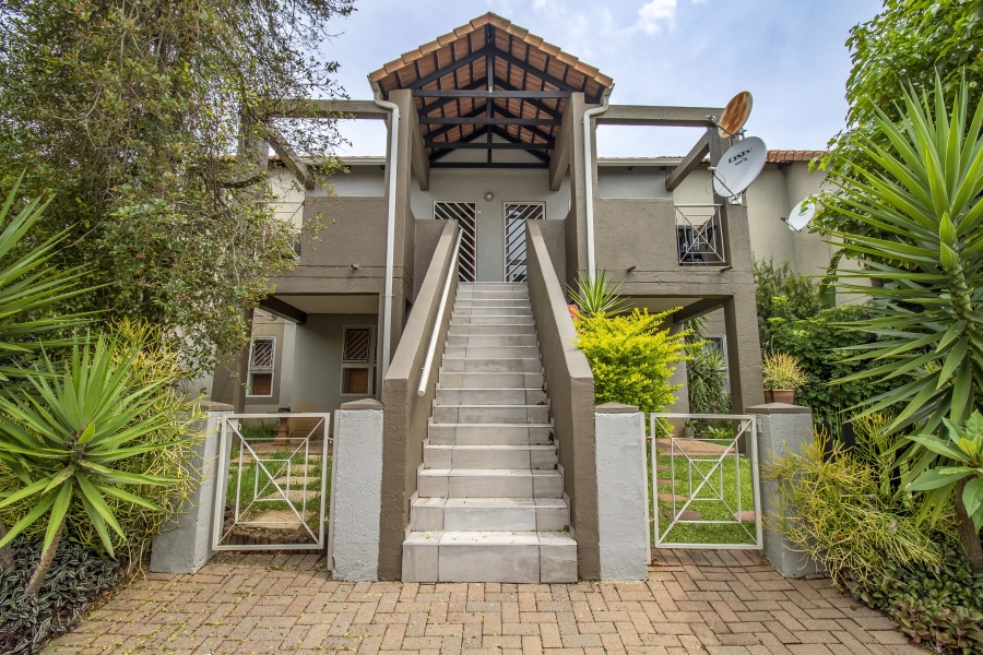 1 Bedroom Property for Sale in Magaliessig Gauteng