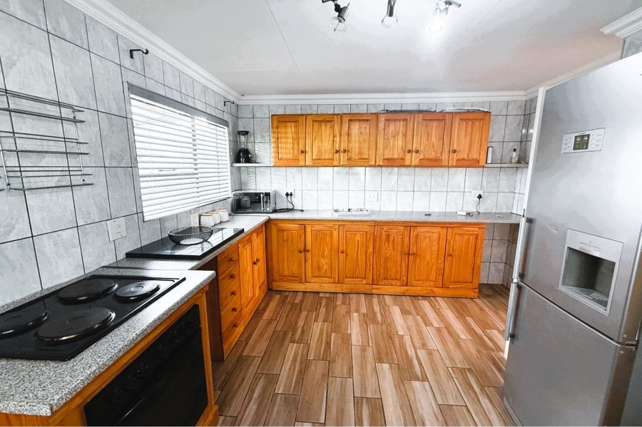 3 Bedroom Property for Sale in Roodekrans Gauteng
