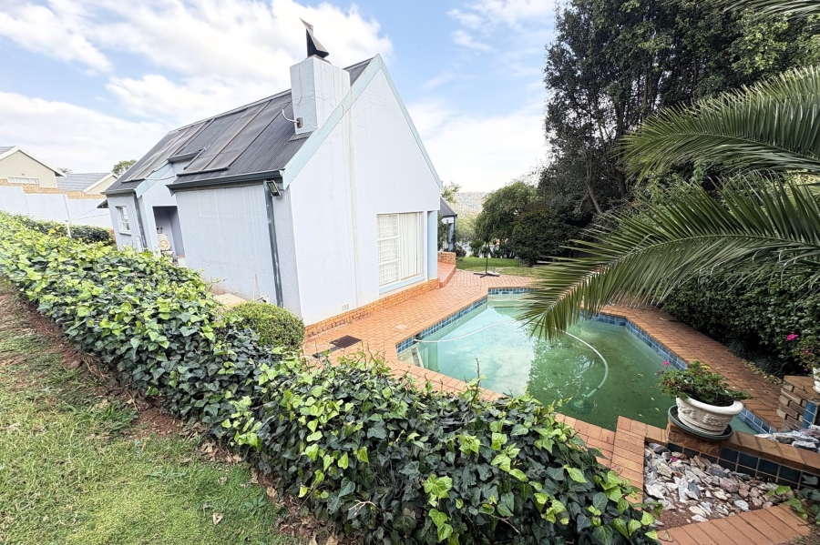 3 Bedroom Property for Sale in Roodekrans Gauteng
