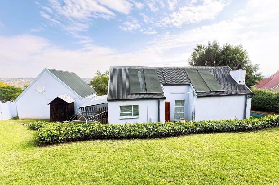 3 Bedroom Property for Sale in Roodekrans Gauteng