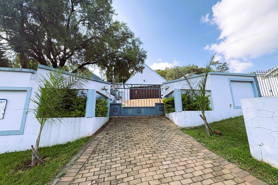 3 Bedroom Property for Sale in Roodekrans Gauteng