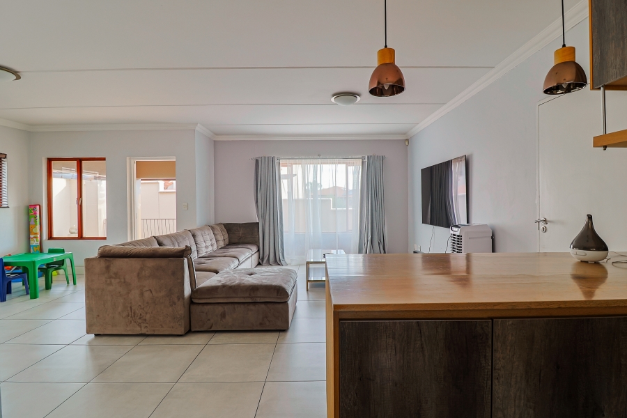3 Bedroom Property for Sale in Glenvista Gauteng