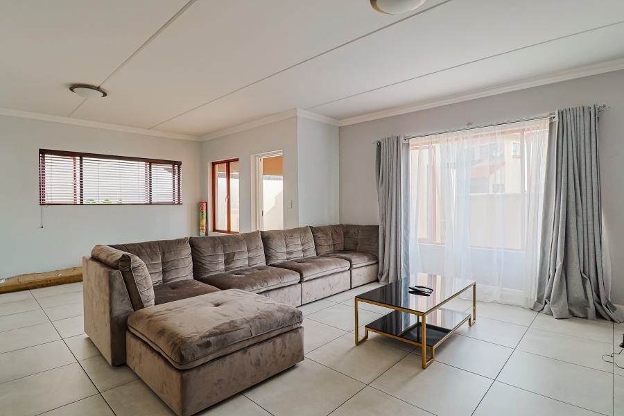 3 Bedroom Property for Sale in Glenvista Gauteng