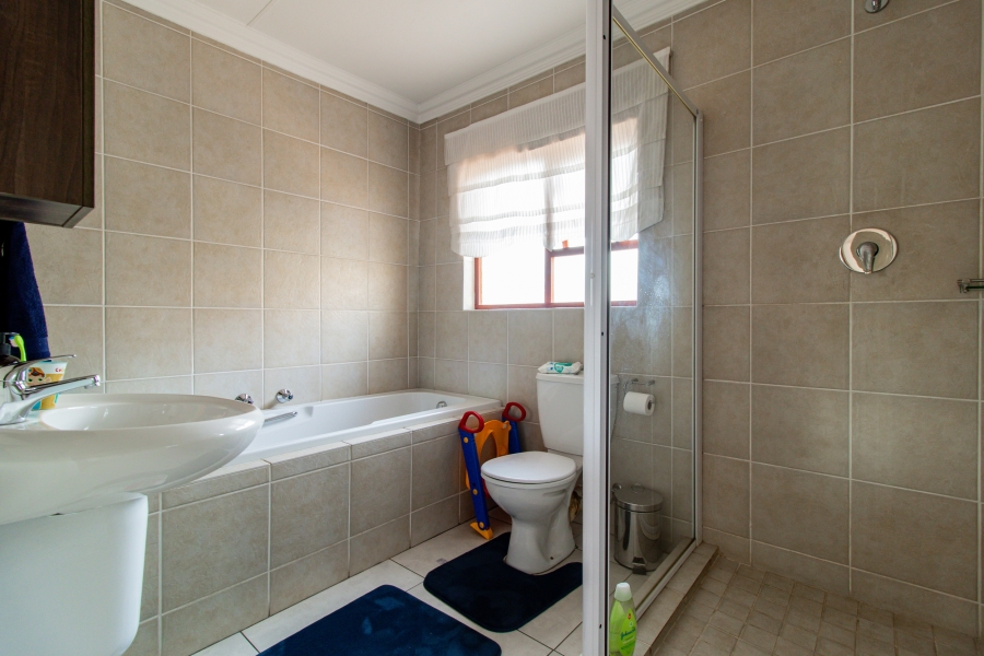 3 Bedroom Property for Sale in Glenvista Gauteng