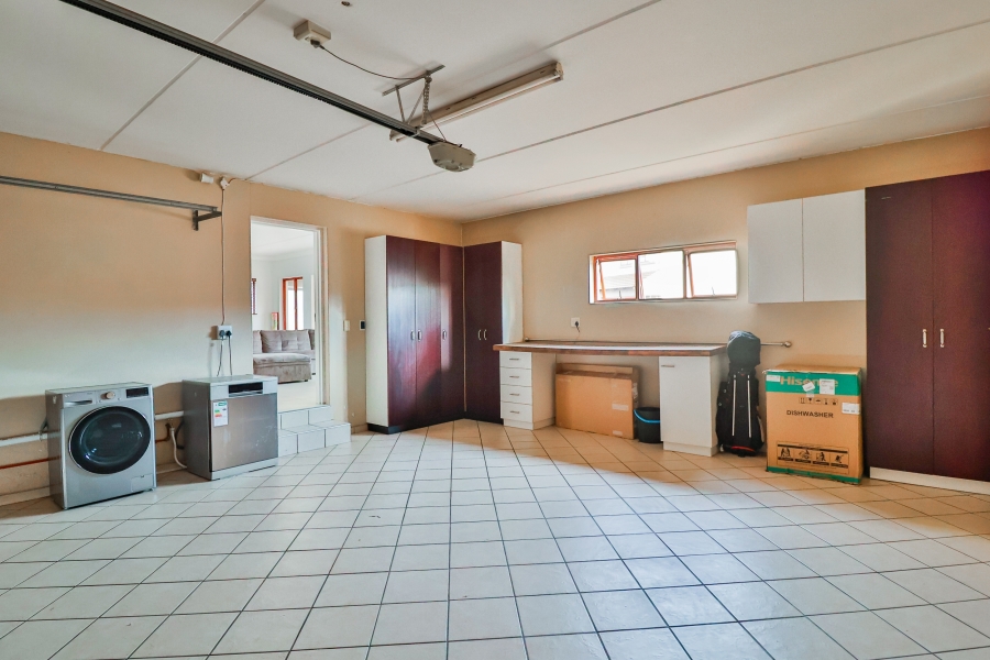 3 Bedroom Property for Sale in Glenvista Gauteng
