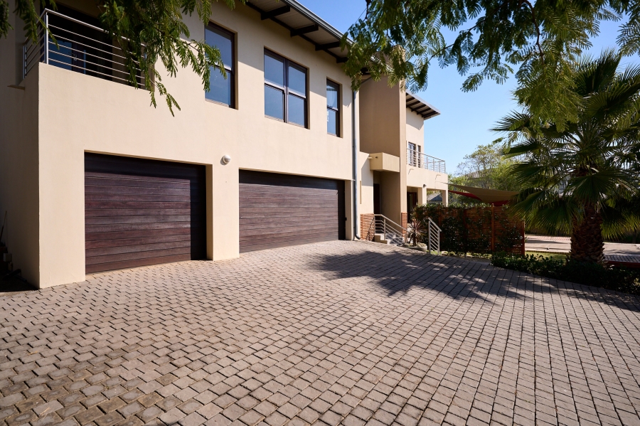 4 Bedroom Property for Sale in Carlswald North Estate Gauteng