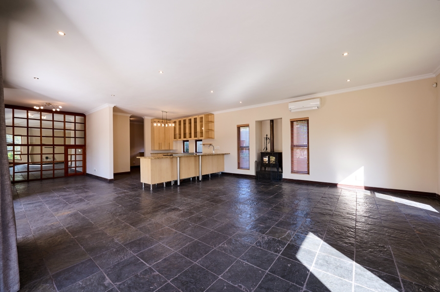 4 Bedroom Property for Sale in Carlswald North Estate Gauteng