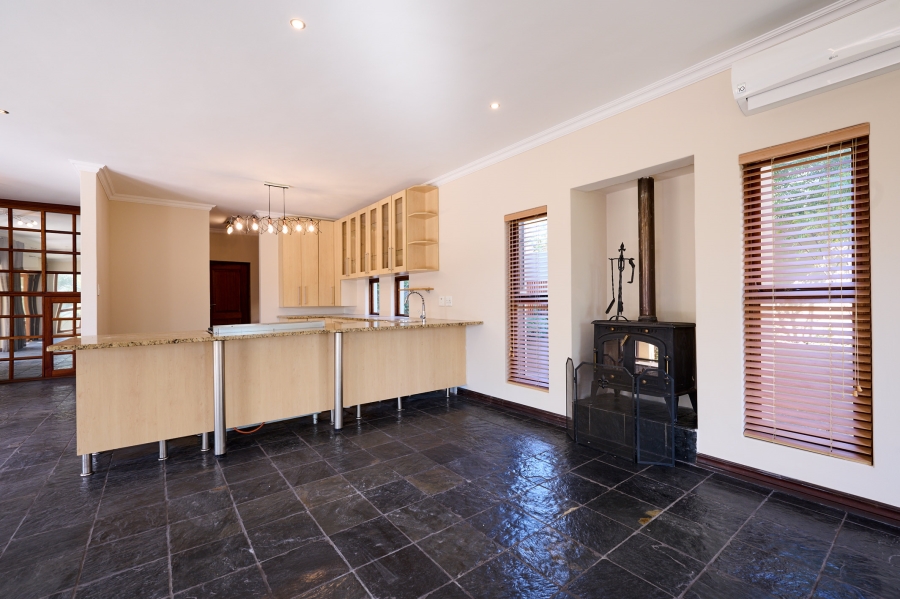 4 Bedroom Property for Sale in Carlswald North Estate Gauteng