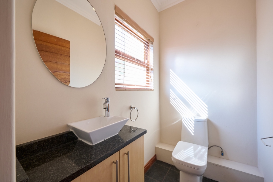 4 Bedroom Property for Sale in Carlswald North Estate Gauteng