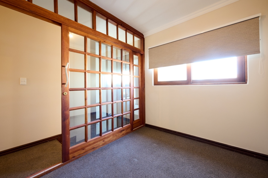 4 Bedroom Property for Sale in Carlswald North Estate Gauteng