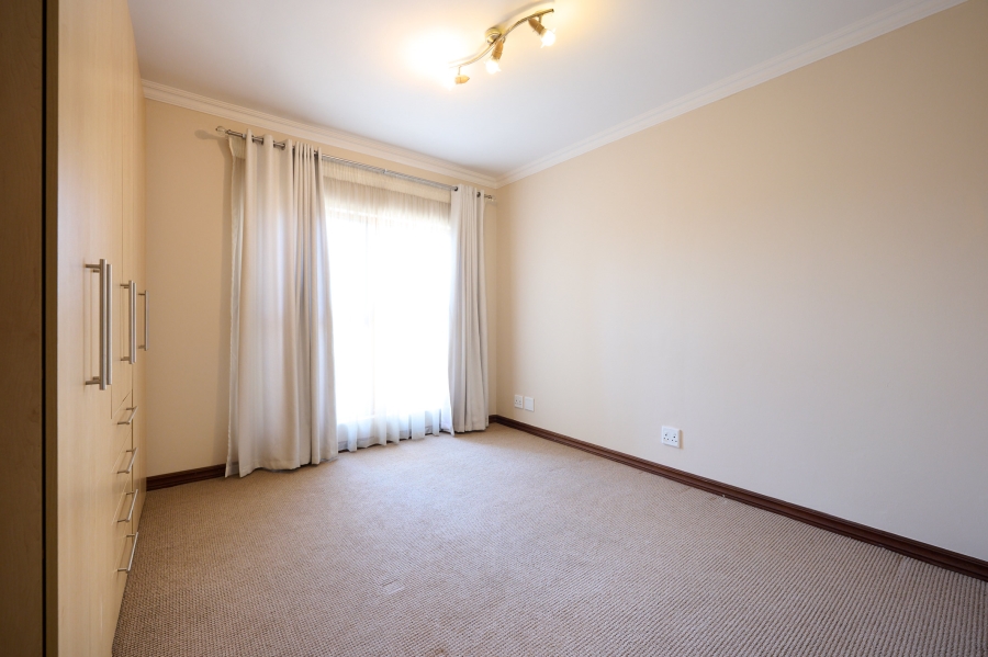 4 Bedroom Property for Sale in Carlswald North Estate Gauteng