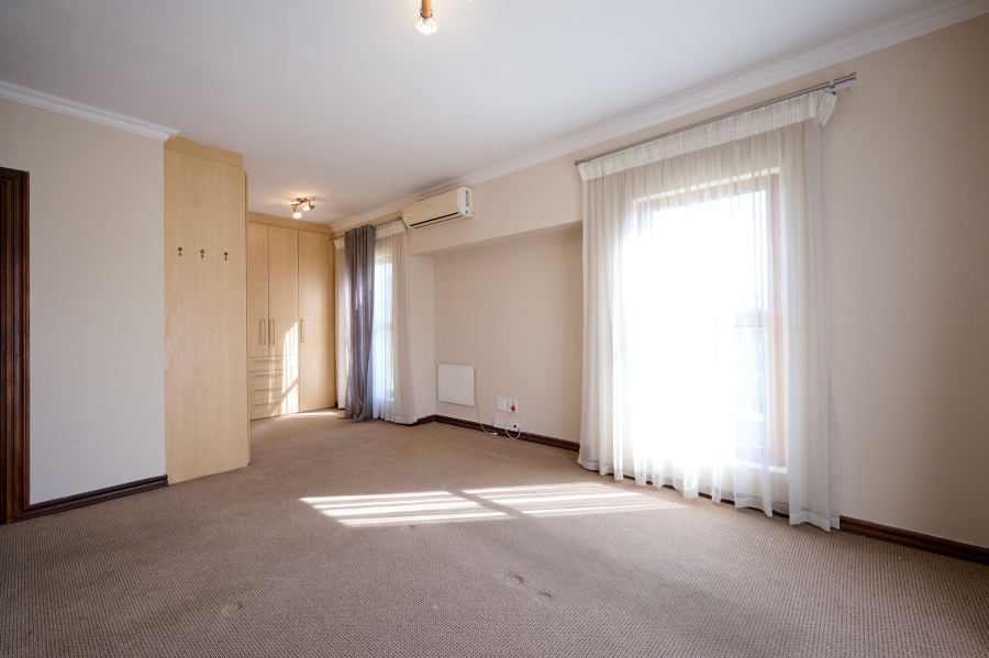 4 Bedroom Property for Sale in Carlswald North Estate Gauteng