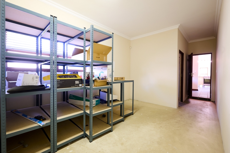 4 Bedroom Property for Sale in Carlswald North Estate Gauteng