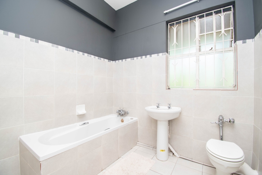 To Let 2 Bedroom Property for Rent in Parktown Gauteng