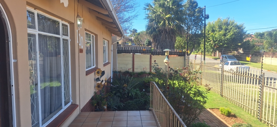 4 Bedroom Property for Sale in Quellerie Park Gauteng