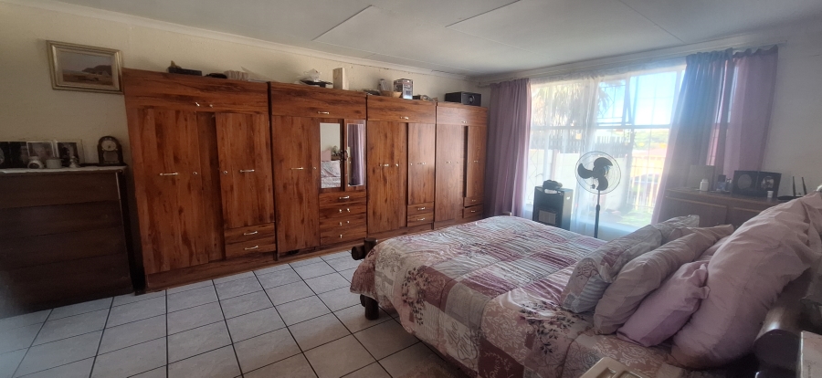 4 Bedroom Property for Sale in Quellerie Park Gauteng