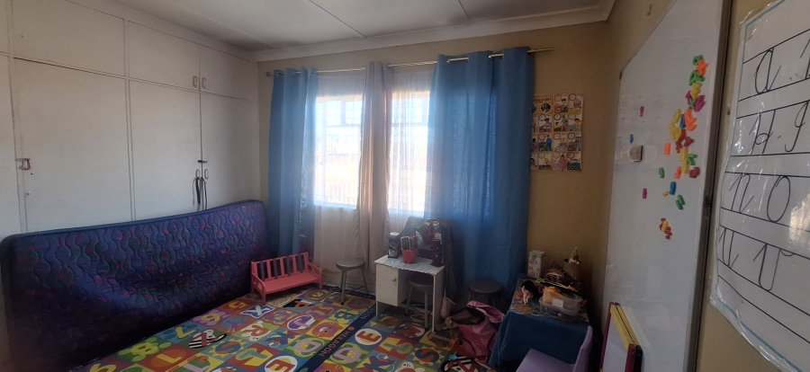4 Bedroom Property for Sale in Quellerie Park Gauteng