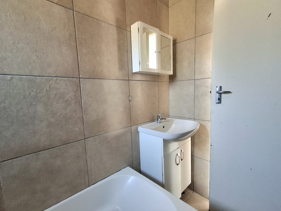 2 Bedroom Property for Sale in Eden Glen Gauteng