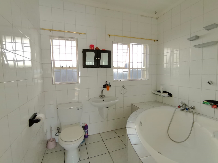 3 Bedroom Property for Sale in Croydon Gauteng