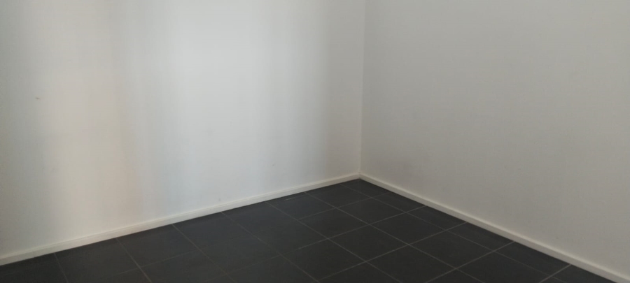 To Let 1 Bedroom Property for Rent in Florida Gauteng
