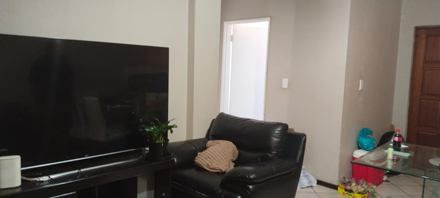 To Let 2 Bedroom Property for Rent in Ruimsig Gauteng