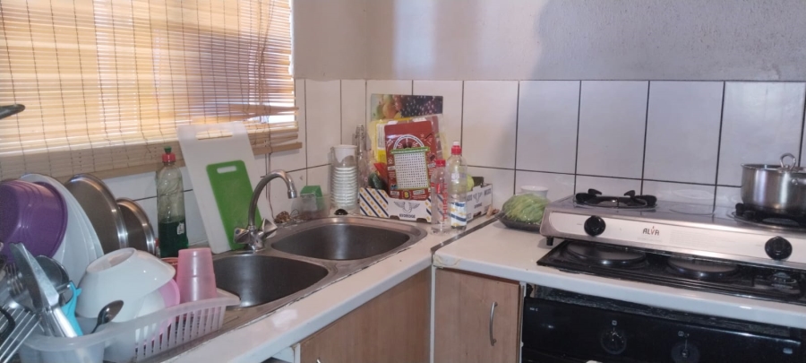 To Let 2 Bedroom Property for Rent in Ruimsig Gauteng