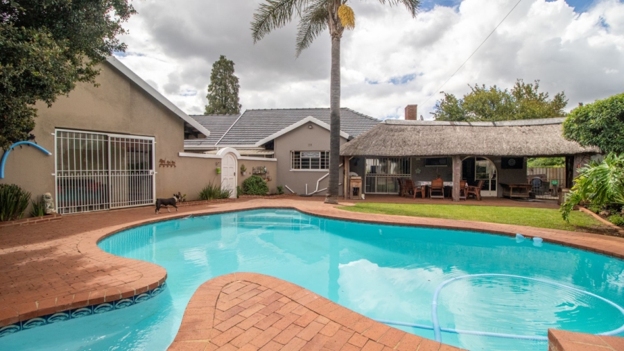 3 Bedroom Property for Sale in Croydon Gauteng