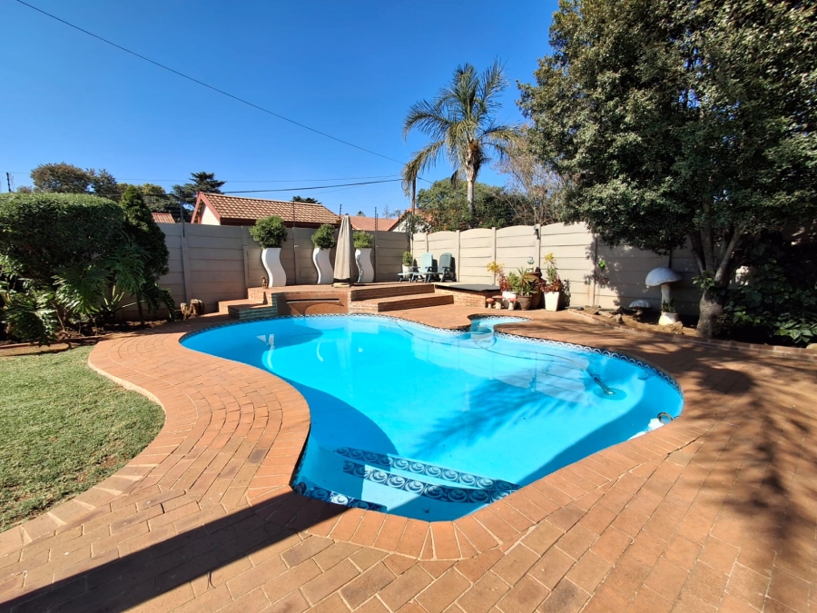 3 Bedroom Property for Sale in Croydon Gauteng