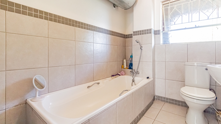2 Bedroom Property for Sale in Croydon Gauteng
