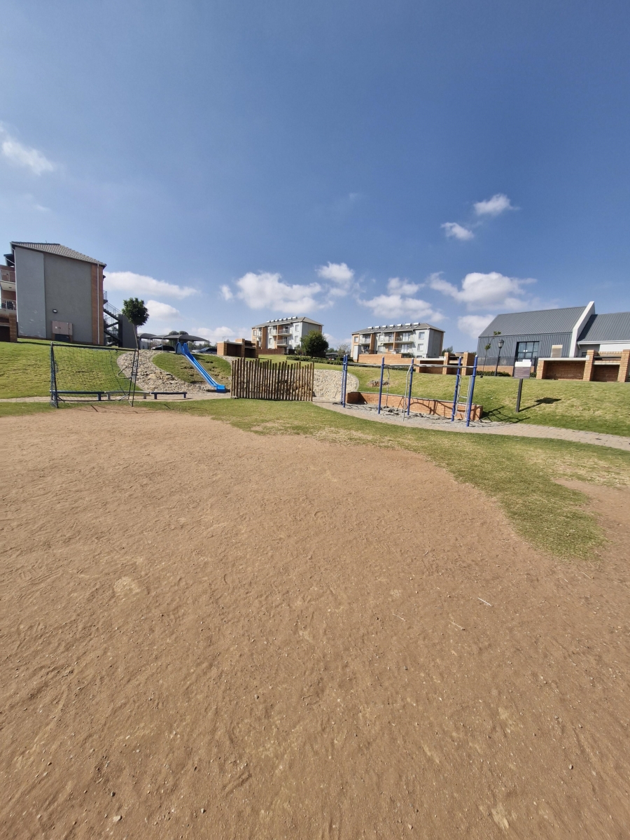 To Let 4 Bedroom Property for Rent in Esther Park Gauteng