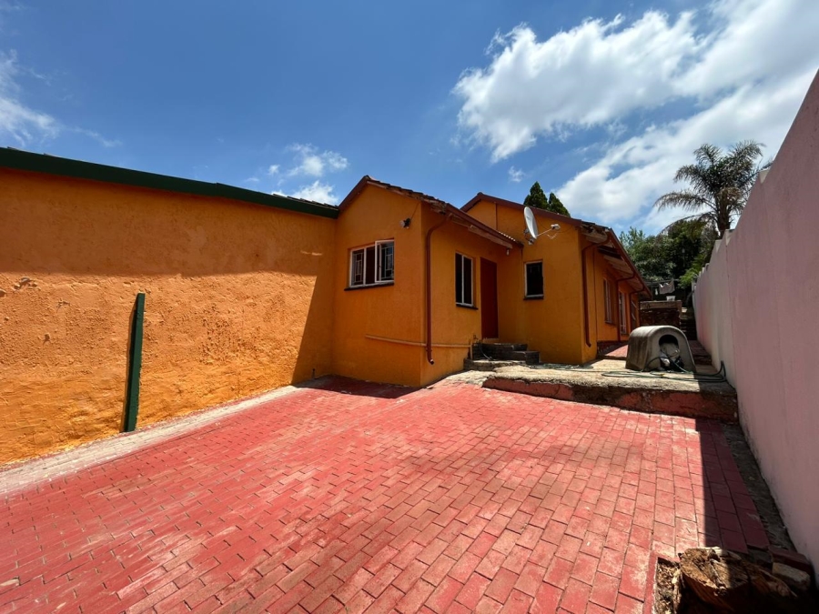 3 Bedroom Property for Sale in Lindhaven Gauteng