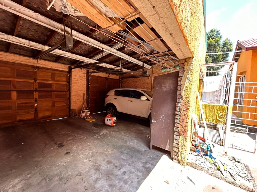 3 Bedroom Property for Sale in Lindhaven Gauteng