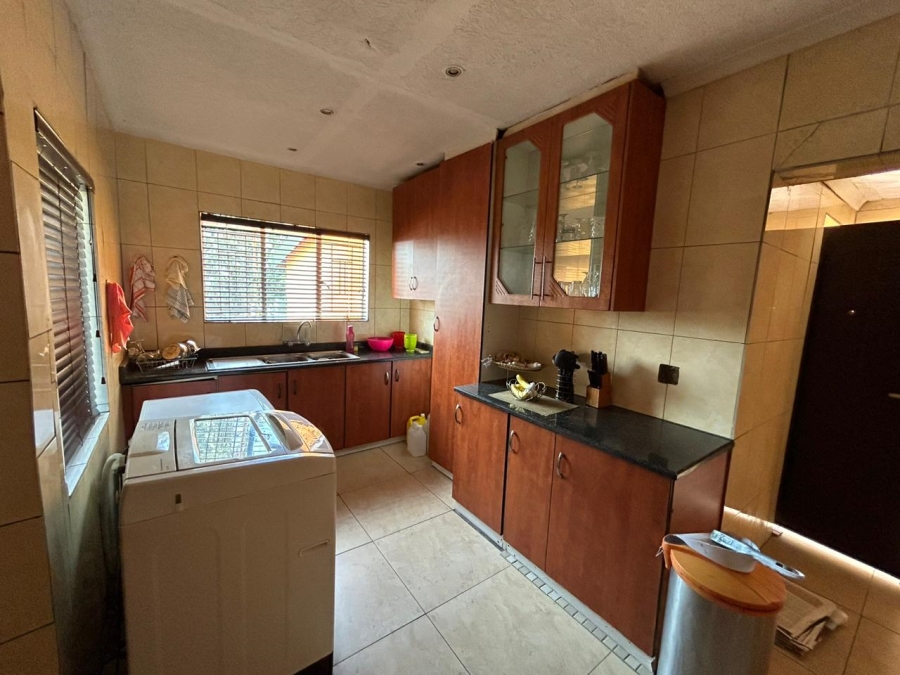 3 Bedroom Property for Sale in Lindhaven Gauteng
