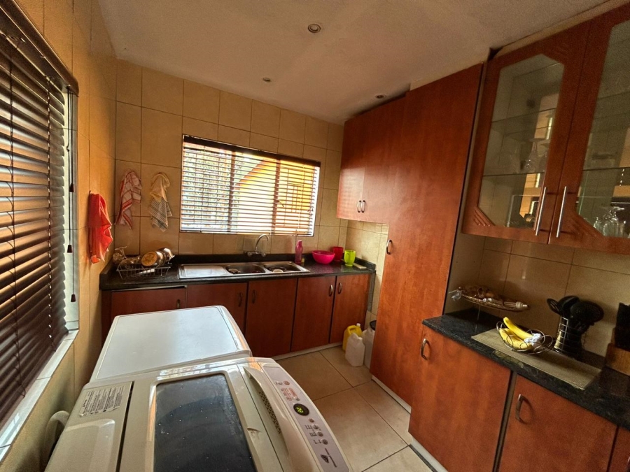 3 Bedroom Property for Sale in Lindhaven Gauteng