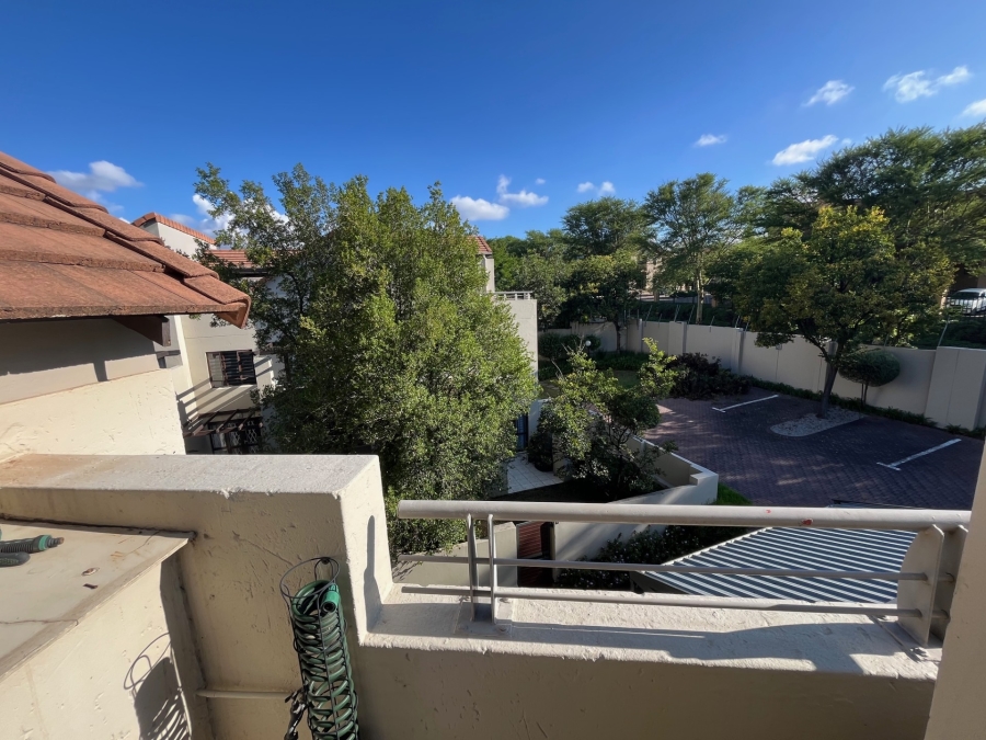 To Let 1 Bedroom Property for Rent in Fourways Gauteng