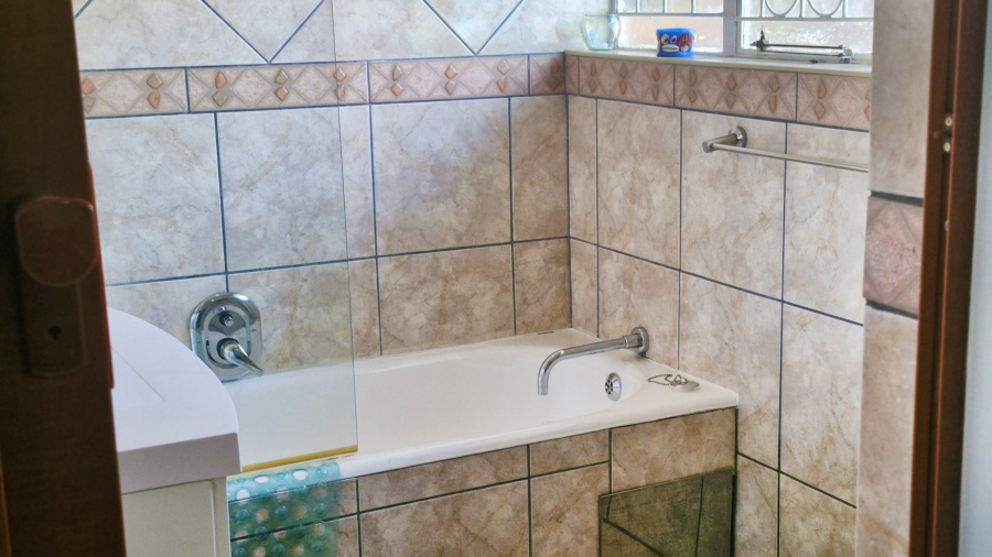 2 Bedroom Property for Sale in Lyndhurst Gauteng