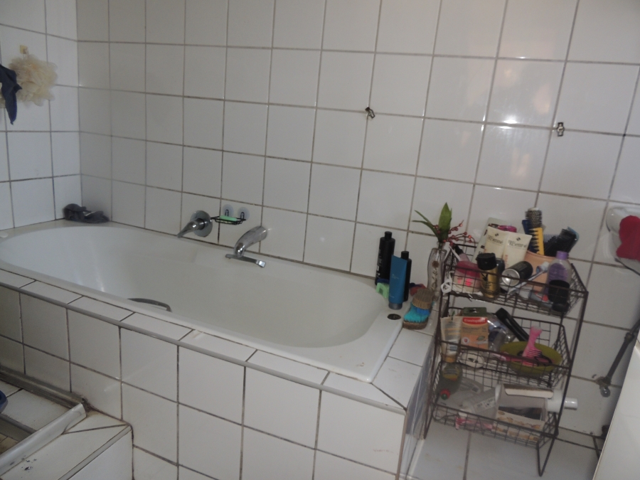 4 Bedroom Property for Sale in Tulisa Park Gauteng