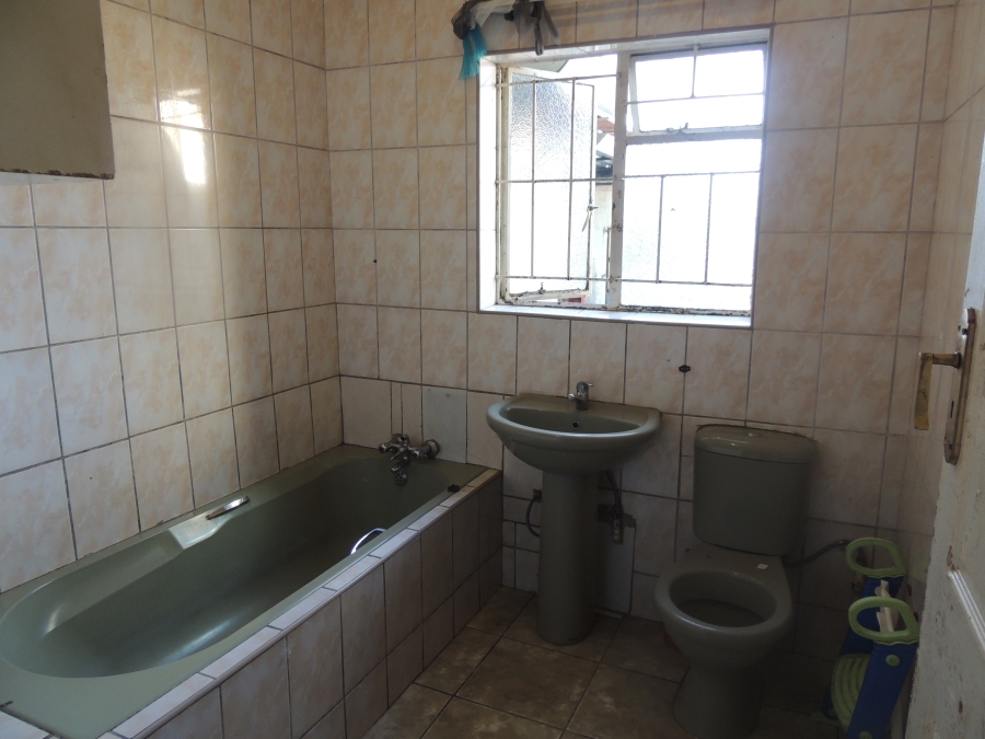 4 Bedroom Property for Sale in Tulisa Park Gauteng