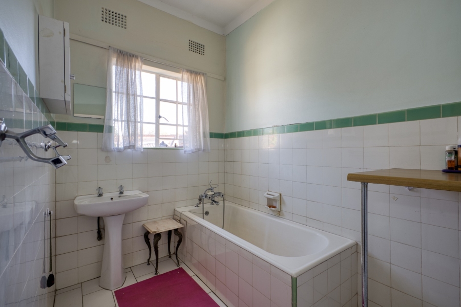 3 Bedroom Property for Sale in Linden Gauteng