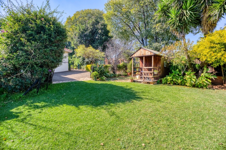 3 Bedroom Property for Sale in Linden Gauteng